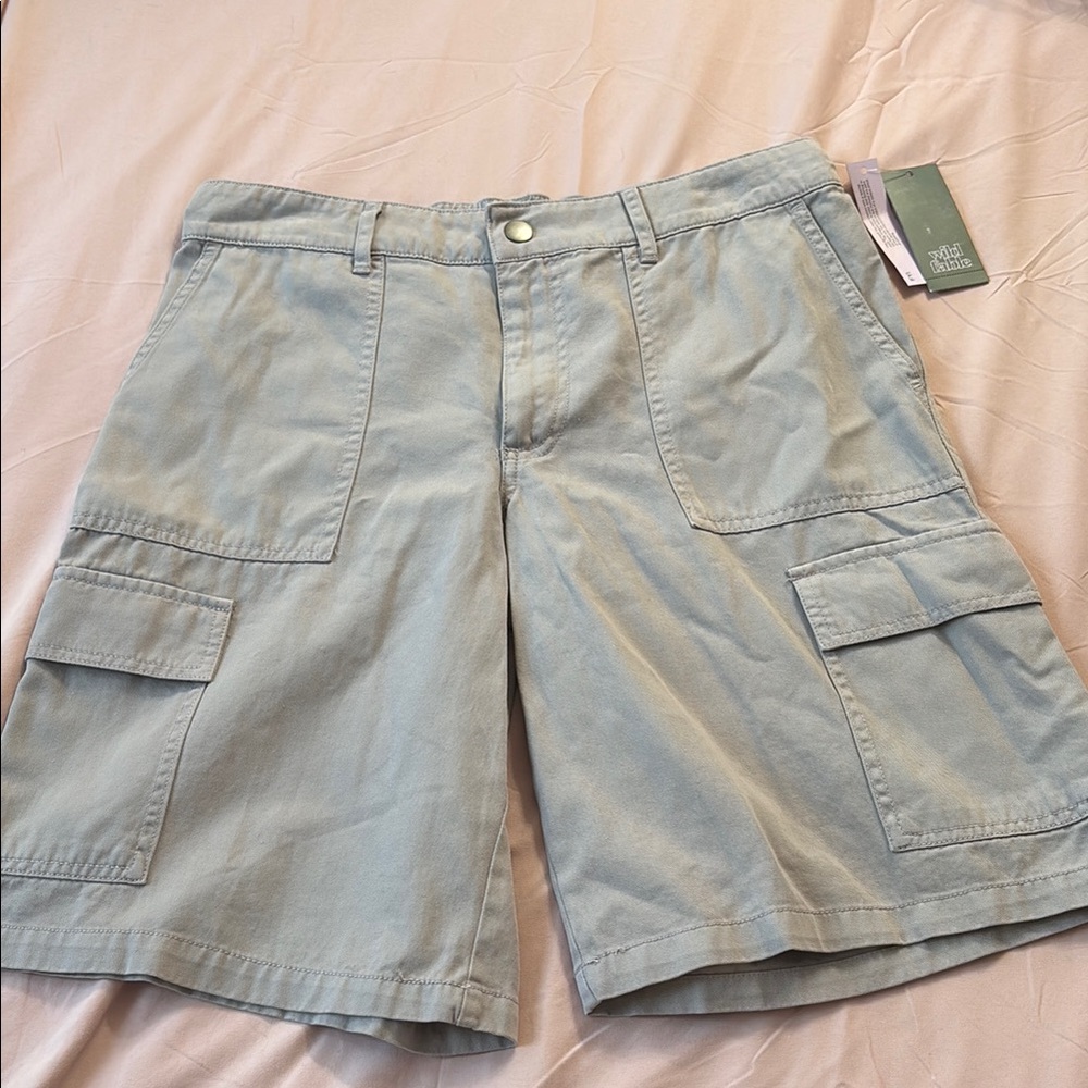 Women’s Oversized Cargo Shorts